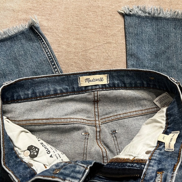 Madewell Petite Cali Demi-Boot Jeans in Comfort Stretch: Eco Edition - Picture 7 of 13